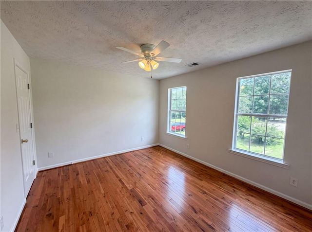2684 High Point Court, Loganville, GA 30052
