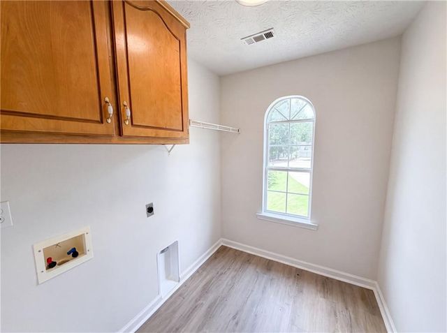2684 High Point Court, Loganville, GA 30052