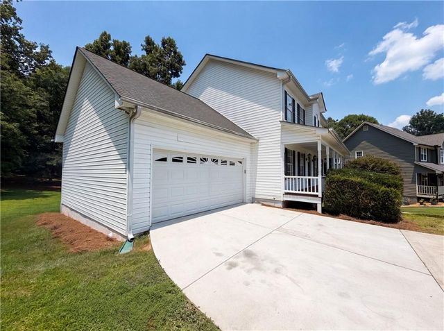 2684 High Point Court, Loganville, GA 30052