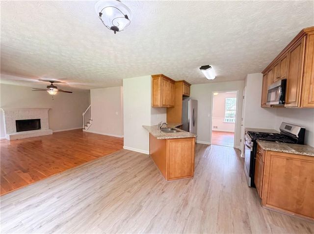 2684 High Point Court, Loganville, GA 30052