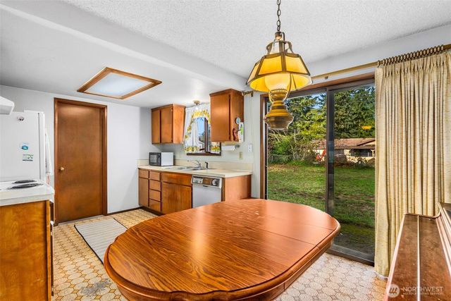 3604 Landau Avenue NE, Olympia, WA 98506