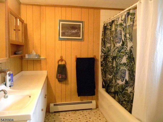 49 Mabie St, Franklin Boro, NJ 07416
