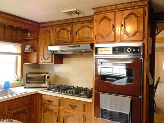 49 Mabie St, Franklin Boro, NJ 07416