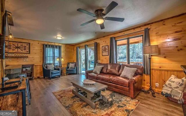 141 Mountain Rivers Road, Mineral Bluff, GA 30559