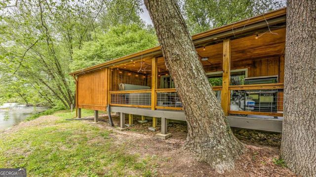 141 Mountain Rivers Road, Mineral Bluff, GA 30559