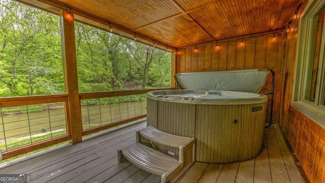 141 Mountain Rivers Road, Mineral Bluff, GA 30559