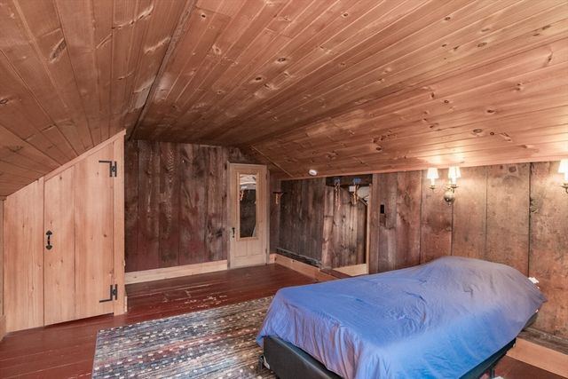 36 Conz St, Northampton, MA 01060