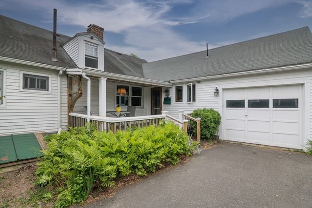 36 Conz St, Northampton, MA 01060