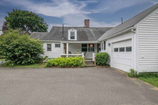 36 Conz St, Northampton, MA 01060