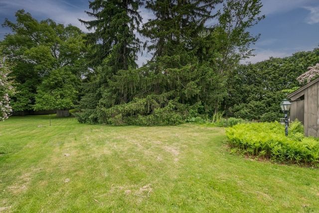 36 Conz St, Northampton, MA 01060