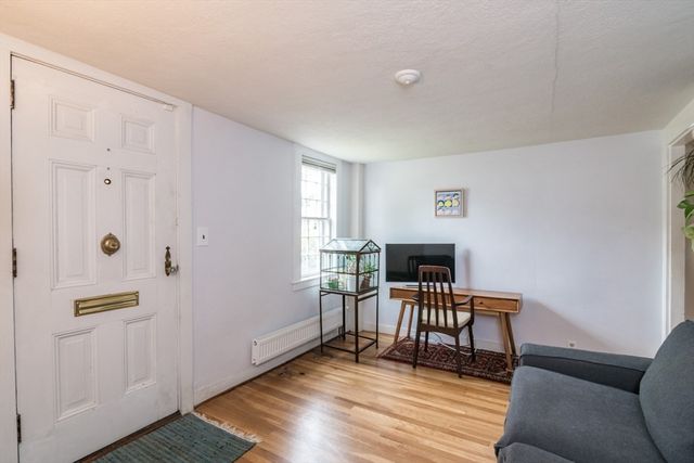 36 Conz St, Northampton, MA 01060