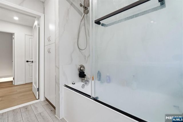 2477 6th Street 1st Floor, Fort Lee, NJ 07024