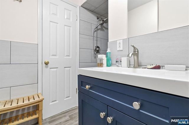 2477 6th Street 1st Floor, Fort Lee, NJ 07024