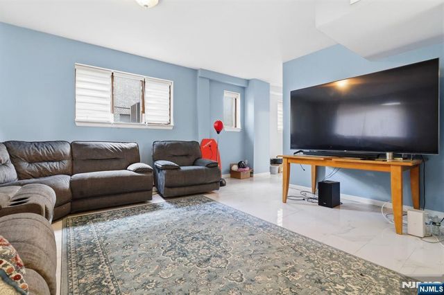 2477 6th Street 1st Floor, Fort Lee, NJ 07024