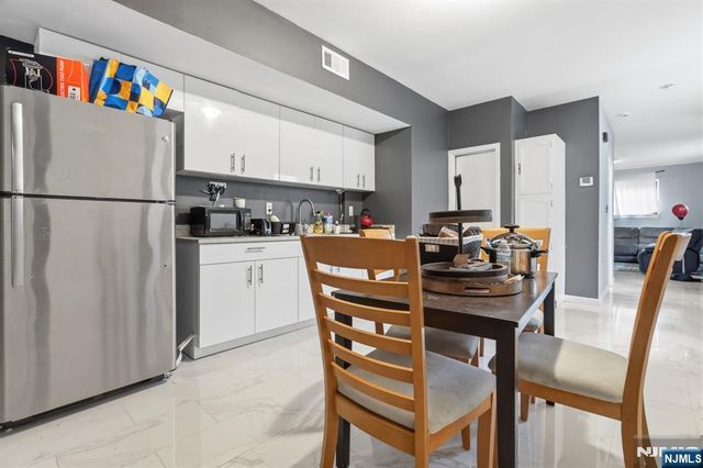 2477 6th Street 1st Floor, Fort Lee, NJ 07024