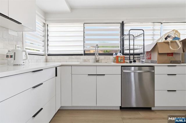 2477 6th Street 1st Floor, Fort Lee, NJ 07024