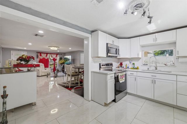 6760 RUNNEL DRIVE, New Port Richey, FL 34653