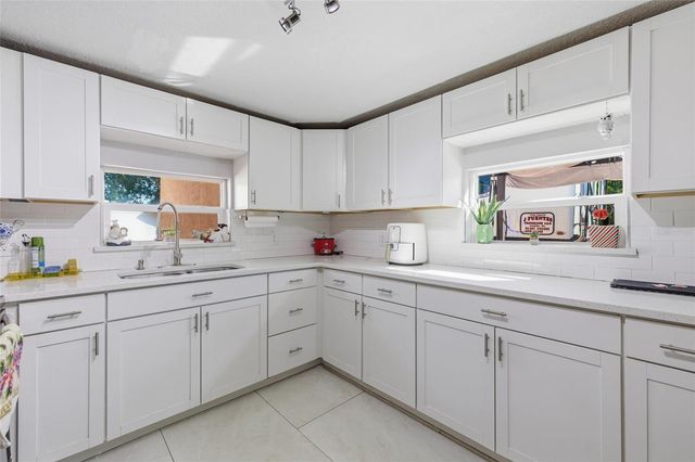 6760 RUNNEL DRIVE, New Port Richey, FL 34653