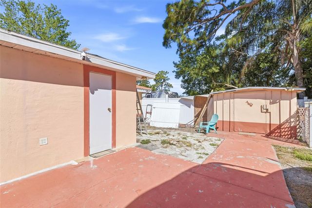 6760 RUNNEL DRIVE, New Port Richey, FL 34653