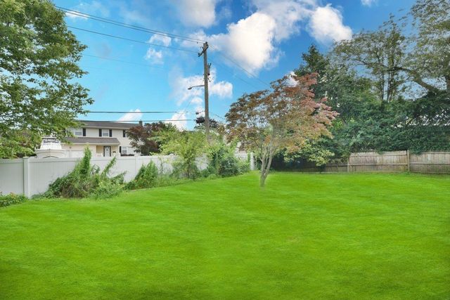 3287 Milburn Avenue, Baldwin, NY 11510