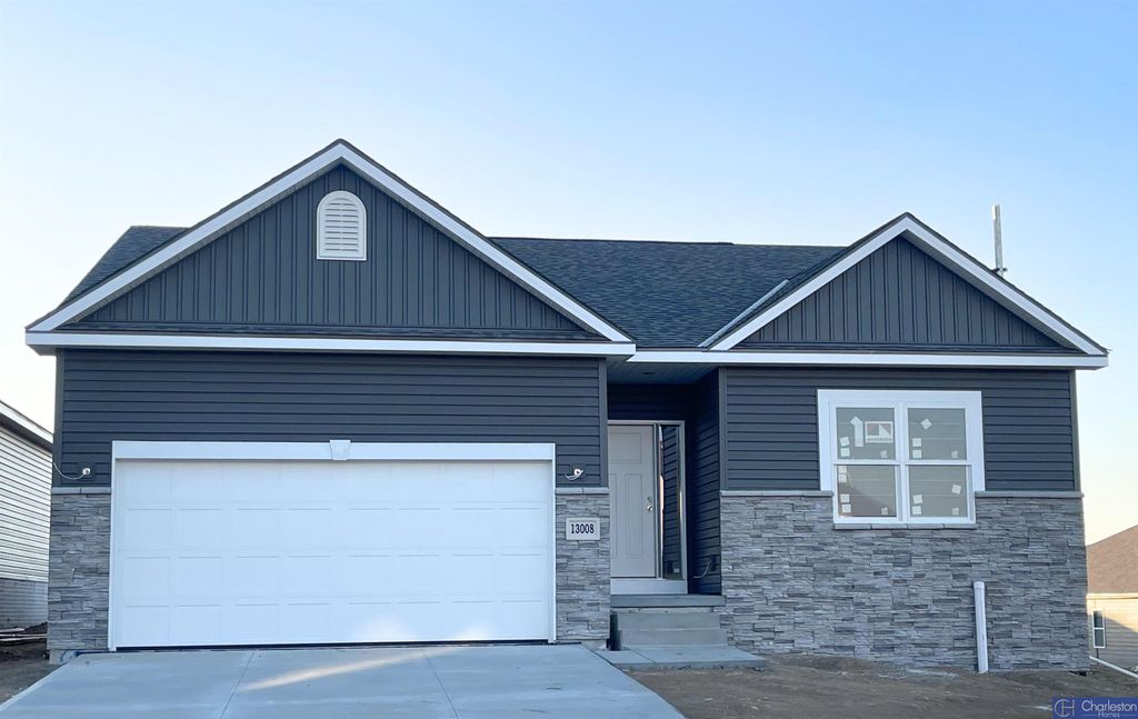 20922 Sedona Street, Gretna, NE 68028