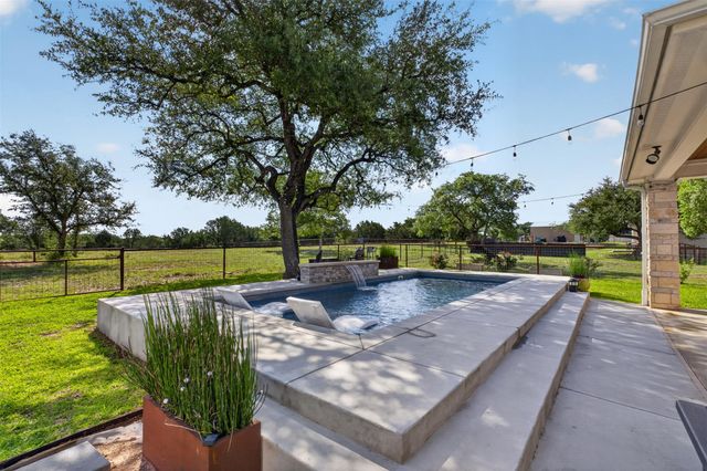 317 Esperanza Petal PASS, Liberty Hill, TX 78642