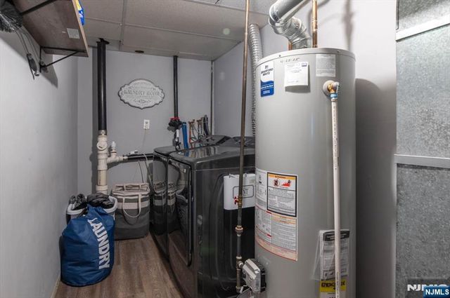 51 Beacon Hill Road E, West Milford, NJ 07480