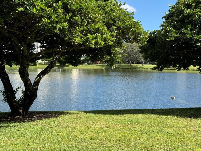 1902 Bermuda Cir E1, Coconut Creek, FL 33066