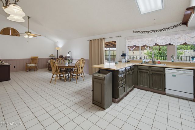 4020 W CORRINE Drive, Phoenix, AZ 85029