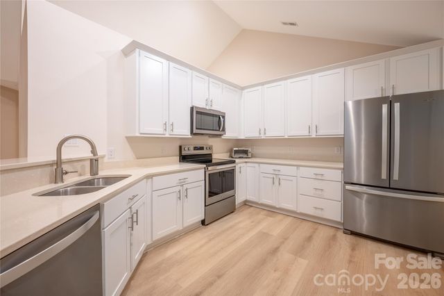 5515 Prosperity View Drive, Charlotte, NC 28269