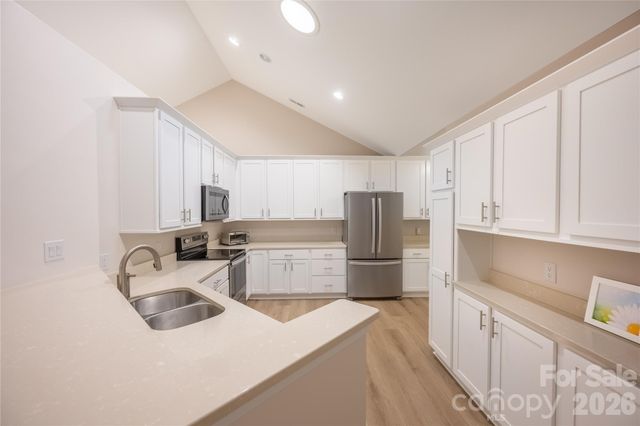 5515 Prosperity View Drive, Charlotte, NC 28269