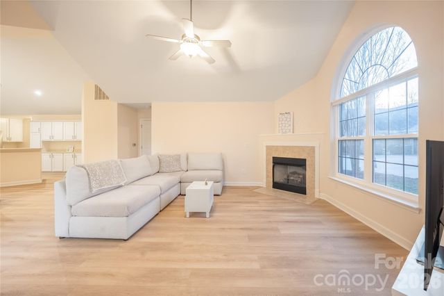 5515 Prosperity View Drive, Charlotte, NC 28269