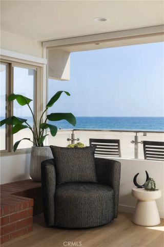 6704 W Oceanfront, Newport Beach, CA 92663