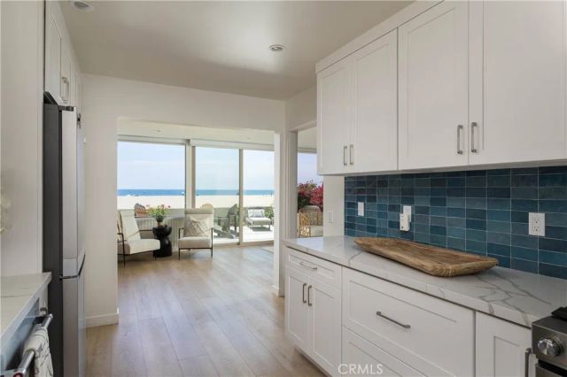 6704 W Oceanfront, Newport Beach, CA 92663