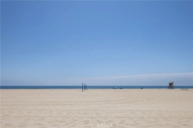 6704 W Oceanfront, Newport Beach, CA 92663