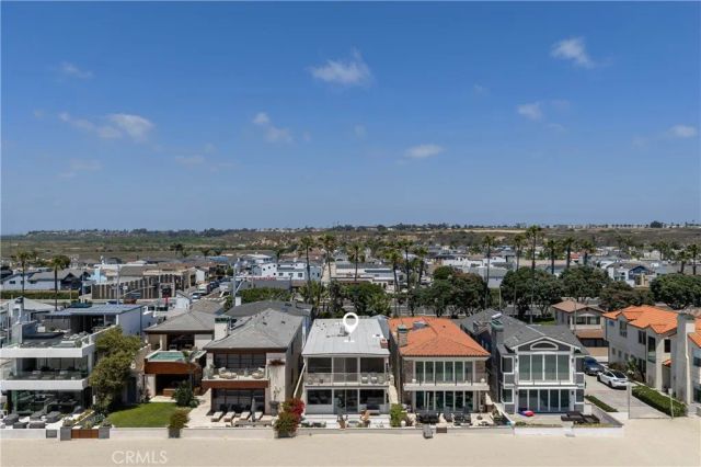 6704 W Oceanfront, Newport Beach, CA 92663