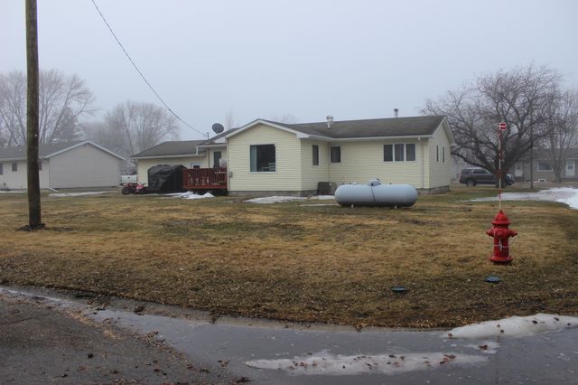 308 Lois Avenue S, Herman, MN 56248