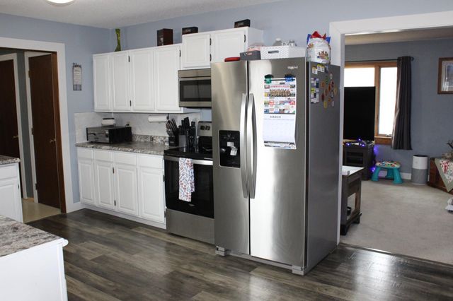 308 Lois Avenue S, Herman, MN 56248