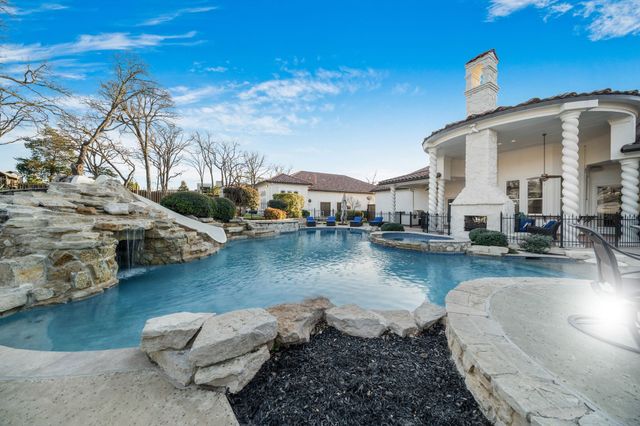 1075 W Dove Road, Southlake, TX 76092