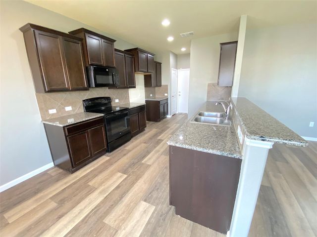 122 Liard River RD, Hutto, TX 78634