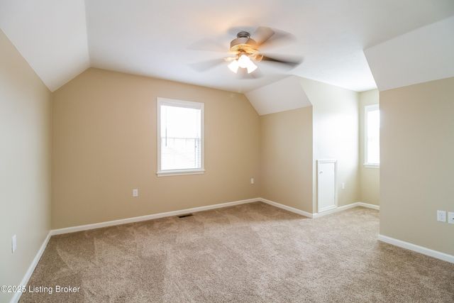 6005 Delilah Ct, Louisville, KY 40272