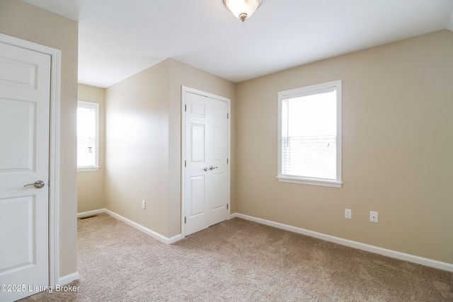 6005 Delilah Ct, Louisville, KY 40272