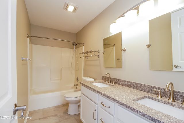 6005 Delilah Ct, Louisville, KY 40272