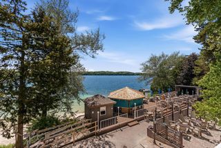 281 Victorian Village DRIVE #25, Elkhart Lake, WI 53020