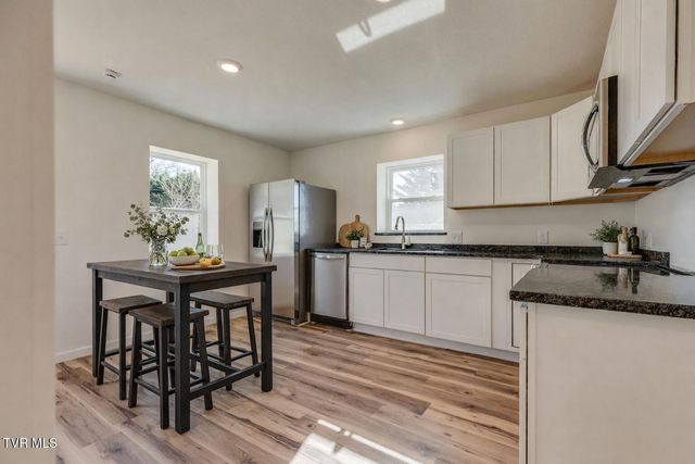 200 Independence Drive, Kingsport, TN 37660