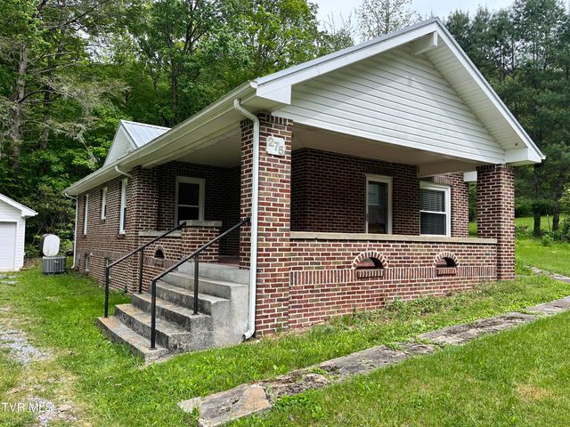275 Tiger Creek Road, Roan Mountain, TN 37687