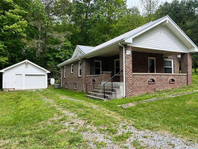 275 Tiger Creek Road, Roan Mountain, TN 37687