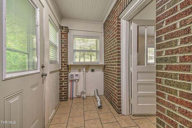 275 Tiger Creek Road, Roan Mountain, TN 37687