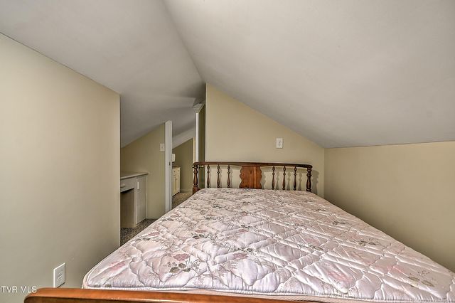 275 Tiger Creek Road, Roan Mountain, TN 37687