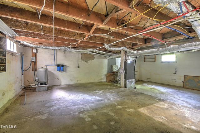 275 Tiger Creek Road, Roan Mountain, TN 37687